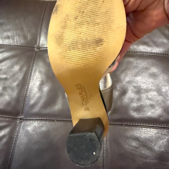 GOOD CONDITION, SIZE 6.5, CHARLES & DAVID SANDALS - Picture 5 of 5